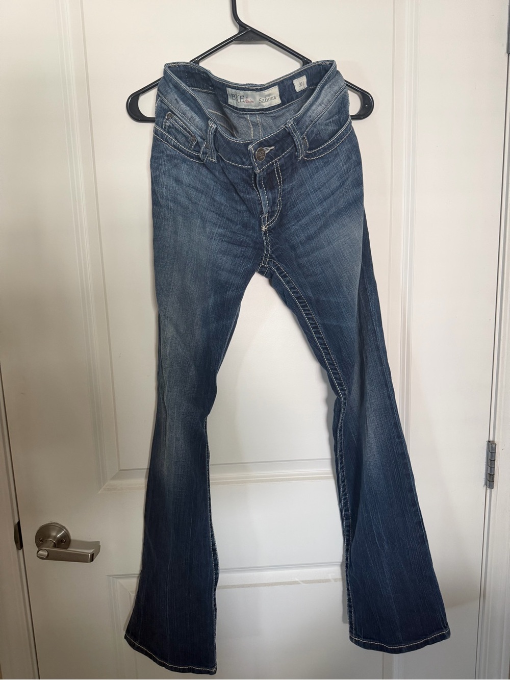 BKE Women's Sabrina Bootcut Jeans 30L